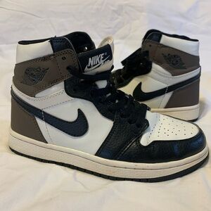 Nike Air Jordan 1 Retro High OG 1 - White/Black/Dark Mocha